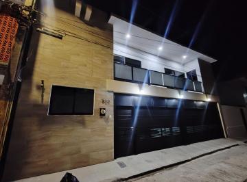 Casa · 263m² · 4 Recámaras · 3 Estacionamientos · Casa en Venta Colonia Flores Magón, Veracruz.