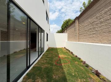 Casa · 330m² · 4 Recámaras · 2 Estacionamientos · Casa en Pre Venta en Lomas de Angelopolis III, 4 Recamaras Una en Planta Baja