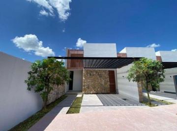 380e9b7751667d3ca4d603dbf468c42e5ee378f1d1b0d515da042a34a0361a18 · Townhouse con Piscina, Dentro de Privada.