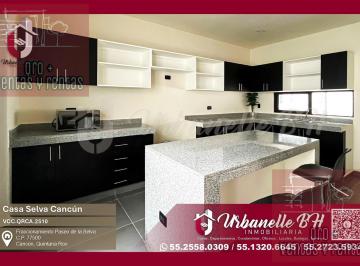 Casa · 210m² · 3 Recámaras · 2 Estacionamientos · Hermosa Casa Minimalista, 2 Niveles en Fraccionamiento Paseo de La Selva, Cancún