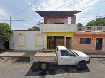 Casa de 3 habitaciones, Colima · Venta de Casa en 16 de Septiembre, Centro, 28000 Colima, Colima.