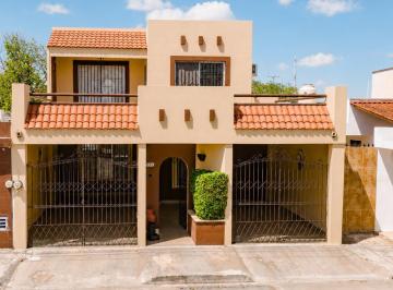 Casa · 194m² · 4 Recámaras · Casa en Venta en Av Alfredo Barrera, Colonia Pensiones V, Mérida, Yucatán - (4)