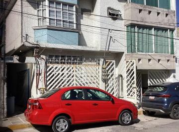 Casa · 217m² · 4 Recámaras · 2 Estacionamientos · Casa en Venta, Col. Casa Blanca, Metepec, Estado de México. - (4)