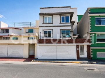 Casa · 386m² · 3 Recámaras · 2 Estacionamientos · Venta Casa Jardines de Satelite Naucalpan 11279