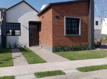 Casa de 2 habitaciones, Villa de Alvarez · Venta de Casa Modelo Viena en Montellano 2 Villa de Álvarez