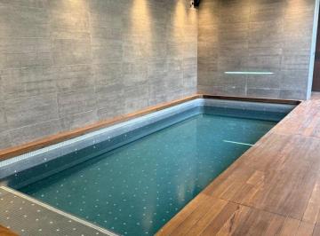 Casa de 4 habitaciones, León · Renta de Residencia en El Bosque con Alberca
