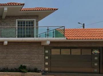 Casa de 4 habitaciones, Boca del Río · Venta de Casa en Veracruz Boca del Rio Av Rio Papaloapan