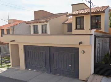 Casa de 4 habitaciones, Corregidora · Venta de Casa en Tejeda El Pueblio Qro