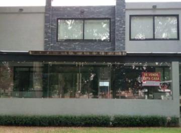 Casa de 3 habitaciones, Metepec · Casa en Venta en San Carlos