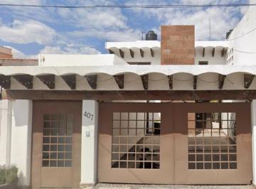 Casa de 3 habitaciones, Corregidora · Venta de Casa en Tejeda El Pueblito Qro