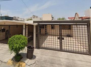 Casa de 4 habitaciones, Naucalpan de Juárez · Casa en Venta en C. de Los Pimenteros 37, Cumbres de San Mateo, Naucalpan de Juárez, Méx.