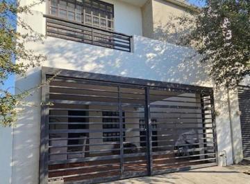 Casa de 3 habitaciones, García · Casa en Cumbres San Patricio, García
