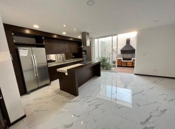 Casa · 120ha · 4 Recámaras · 2 Estacionamientos · Residencia Moderna 4 Recámaras + Roof Garden | Seguridad 24/7 | La Antigua Cementera