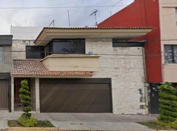 Casa de 4 habitaciones, Puebla · Venta de Casa en Heroica Puebla de Zaragoza, Puebla