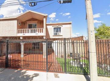 Casa de 4 habitaciones, Chihuahua · ¡Preciosa Propiedad Se Encuentra en San Felipe V Etapa Chihuahua!