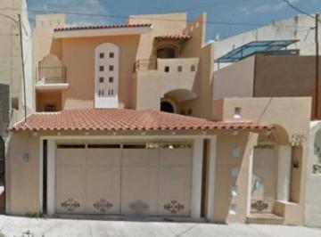 Casa de 4 habitaciones, Colima · Venta de Hermosa Casa Residencial en Colima