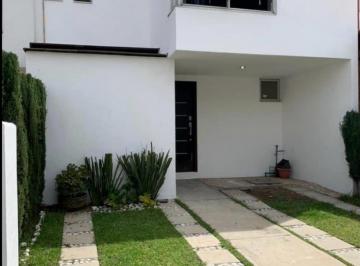 Casa · 120m² · 3 Recámaras · 3 Estacionamientos · Tu Próxima Casa en Coronango: Amplia, Segura y con Una Super Ubicacion. Agenda Tu Visita Hoy!