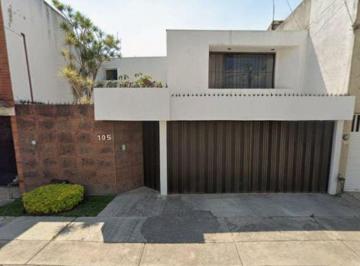 Casa en Venta de 4 habitaciones Valle del Campestre · Venra de Casa en Guanajuato