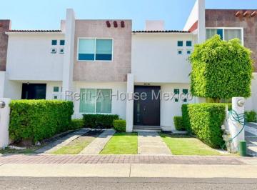 Casa de 3 habitaciones, Querétaro · Venta| Casa en Privada con Amenidades| Santa Fe Juriquilla