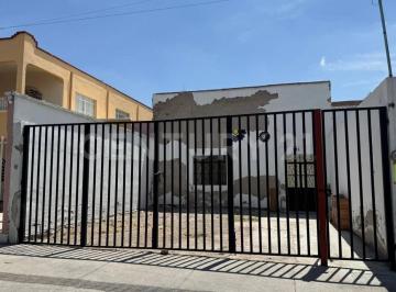 Casa · 117m² · 2 Recámaras · 2 Estacionamientos · Casa en Renta en El Centro de La Ciudad de Aguascalientes
