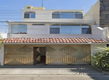 Casa de 6 habitaciones, Guadalajara · Venta de Casa en Jalisco Benito Juarez Escudo