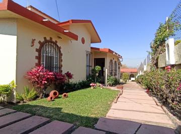 Casa de 4 habitaciones, Yautepec · Casa con Bungalows en Oaxtepec