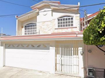 Casa de 3 habitaciones, Querétaro · Casa en Venta en Quintas del Marquez Santiago de Queretaro