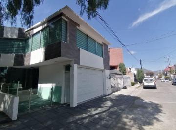 Casa de 3 habitaciones, Pachuca · Renta Residencial Valle de San Javier