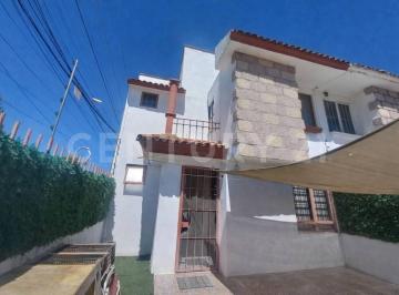 Casa · 91m² · 3 Recámaras · 2 Estacionamientos · Casa en Venta, Rinconada Las Arcos 2, Puebla. (Zona Paseo Destino)