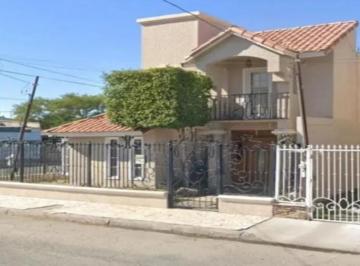 Casa en Venta de 4 habitaciones La Toscana Residencial · Venta de Casa en Mexicali Lazaro Cardenas 31 de Diciembre