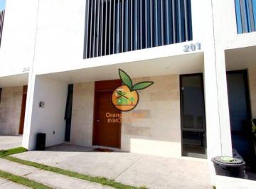 Casa en condominio de 3 habitaciones, San Pedro Tlaquepaque · Moderna y Amplia Casa en Tossá Residencial Cerca de Periferico