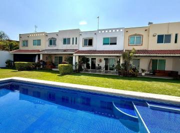 Casa de 3 habitaciones, Xochitepec · Casa en Condominio con Alberca y Seguridad 24/7 en Xochitepec (Zona Sur de Cuernavaca)
