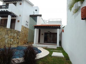 Casa · 356m² · 3 Recámaras · 4 Estacionamientos · Casa en Fraccionamiento Rincon del Conchal