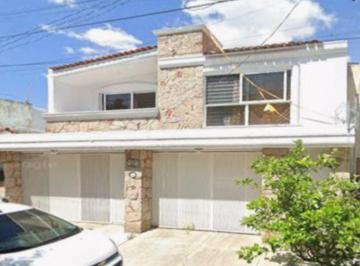 Casa de 3 habitaciones, Guadalajara · Venta de Linda Casa en Guadalajara, Jalisco