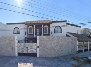 Casa de 6 habitaciones, Torreón · Venta de Casa en Alamos, Torreón Jardín, 27200 Torreón, Coahuila.