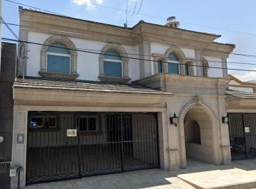 Casa de 5 habitaciones, San Nicolás de los Garza · Casa en Venta en 18 de Diciembre 356, El Roble, 66450 San Nicolás de Los Garza, N. L.