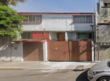 Casa de 4 habitaciones, Coyoacán · Venta de Casa en Coyoacan Paseos Taxqueña Las Trojes