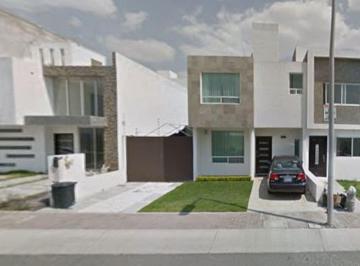 Casa de 3 habitaciones, El Marqués · Venta de Casa en Av Mirador de Querétaro, Fraccionamiento El Mirador, 76246 El Marqués, Queretaro.