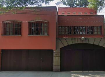Casa de 4 habitaciones, Coyoacán · Venta de Casa en Coyoacan del Carmen Abasolo