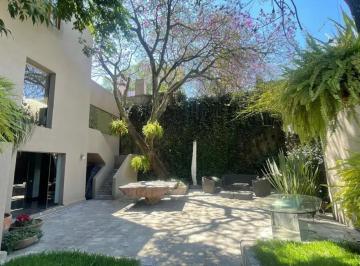 1 · Casa en Venta en Lomas de Chapultepec