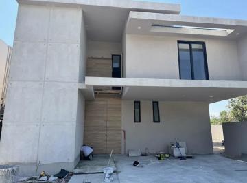 1 · Casa en Altozano 460 m² Terreno