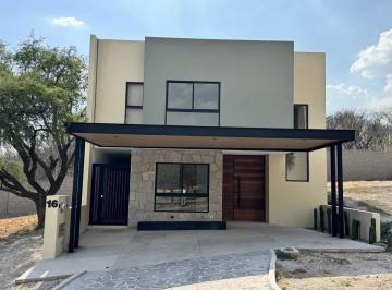 1 · Preventa Hermosa Casa en Altozano Querétaro