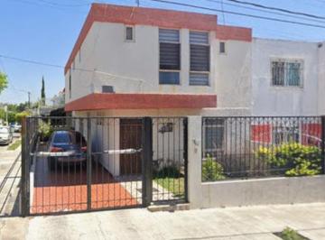 Casa de 3 habitaciones, Guadalajara · Venta de Casa en Col. Independencia, Guadalajara, Jalisco.