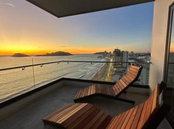 Departamento · 123m² · 2 Recámaras · 1 Estacionamiento · Departamento en Renta Frente Al Mar en Altomare Mazatlán