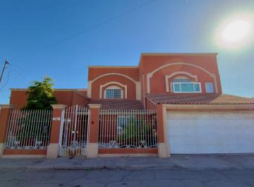 Casa de 5 habitaciones, Mexicali · Casa Amplia con 5 Habitaciones y Área de Asador en Venta en Prohogar