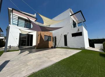 Casa en condominio · 450m² · 3 Recámaras · 3 Estacionamientos · Casa en Condominio en Venta Querétaro, San Gil