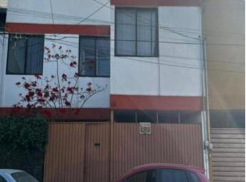 Casa de 4 habitaciones, Coyoacán · Xotepingo, Siempreviva Excelente Casa en Venta Para Remodelar $9,400,000