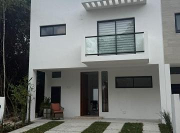 Casa · 150m² · 3 Recámaras · 2 Estacionamientos · Casa Nueva en Residencial Arbolada / New Home in Arbolada