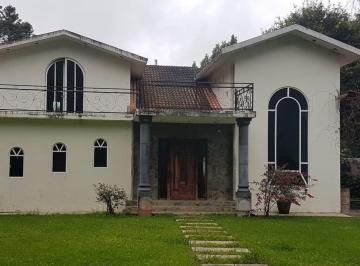 Edificio · 2700m² · 14 Recámaras · 15 Estacionamientos · Hotel en Venta con Cabañas en Pueblo Magico