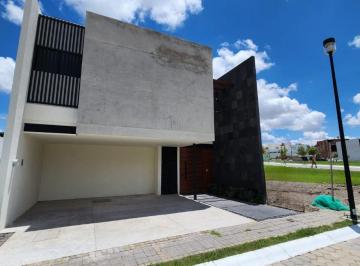 Casa de 3 habitaciones, San Andrés Cholula · Casa con 3 Recámaras en Venta, 184 m² Superficie de Terreno, Lomas de Angelópolis